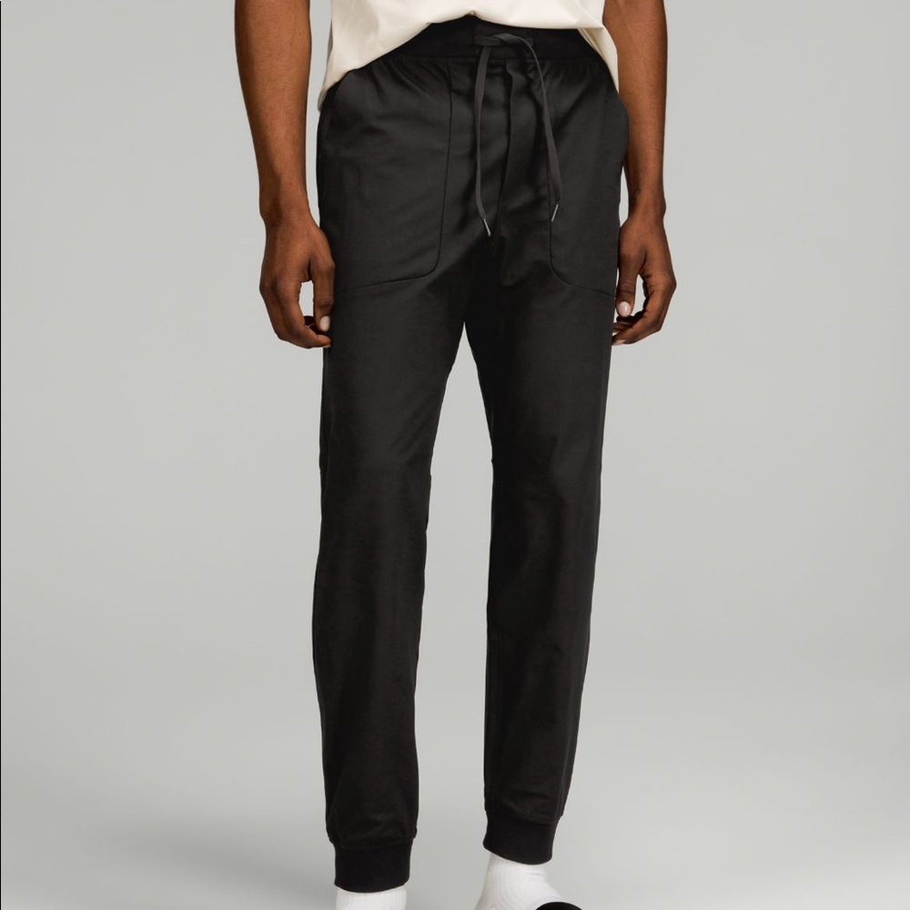 Lululemon ABC Jogger short 28” inseam black